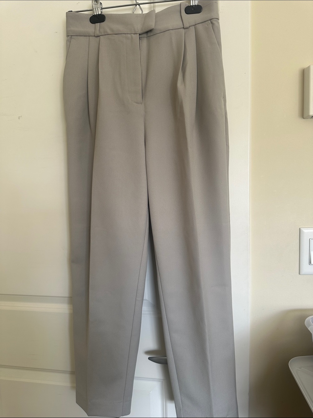 H&M Light Gray High-Waist Pleated Trousers